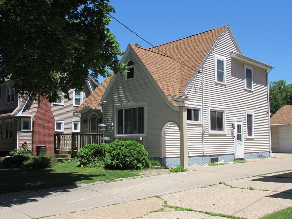 1st image of 728 Eisenhower Ave