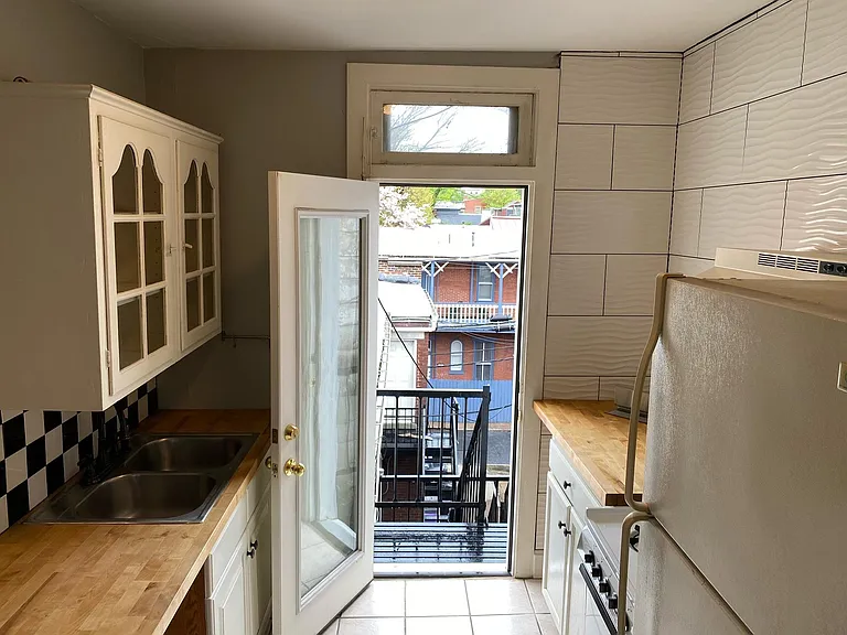 707 N 2nd St #5 — Photo 10