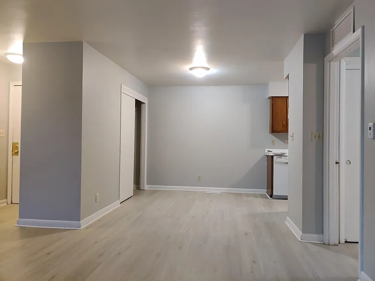 843 Hartford St — Photo 8