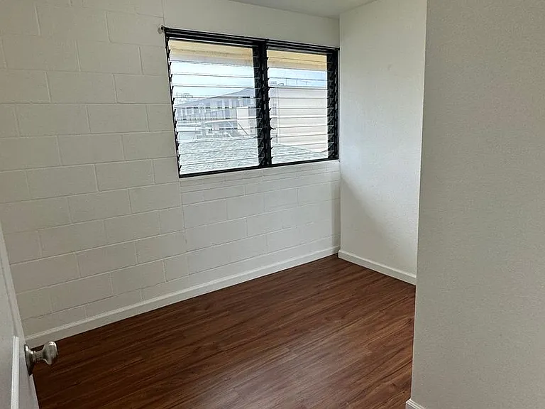 922 Wiliwili St — Photo 11