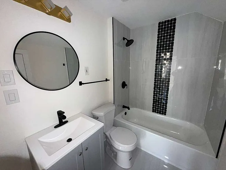 1278 W 102nd St #1 — Photo 35