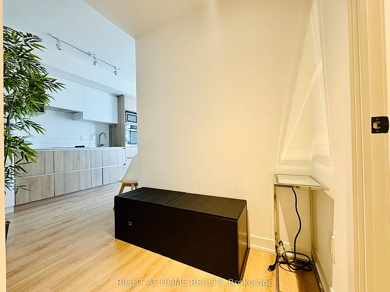 319 Jarvis St #1101 — Photo 21