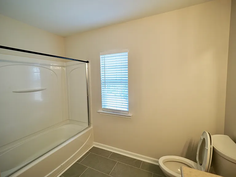 27 Border Ave — Photo 32