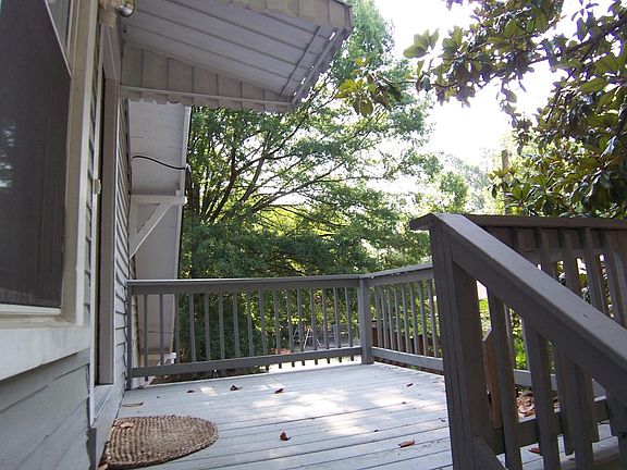 Entrance and private deck