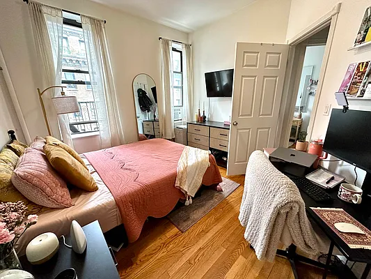 Rented by J PRESTON AND ASSOCIATES INC | media 23