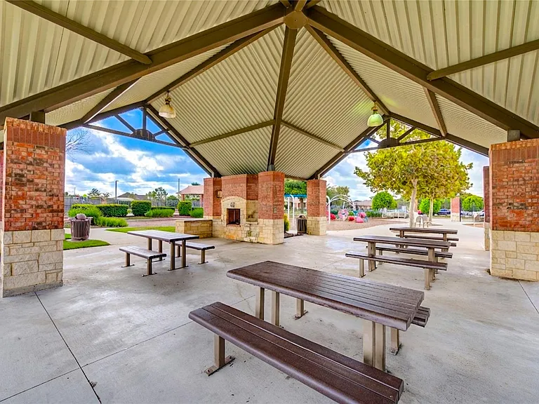 11422 Carson Field Ln — Photo 49
