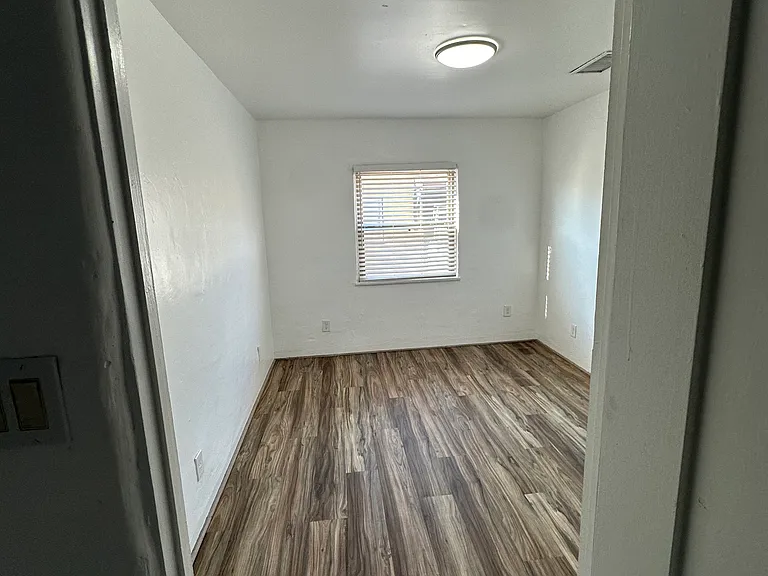 1370 N D St #105 — Photo 9