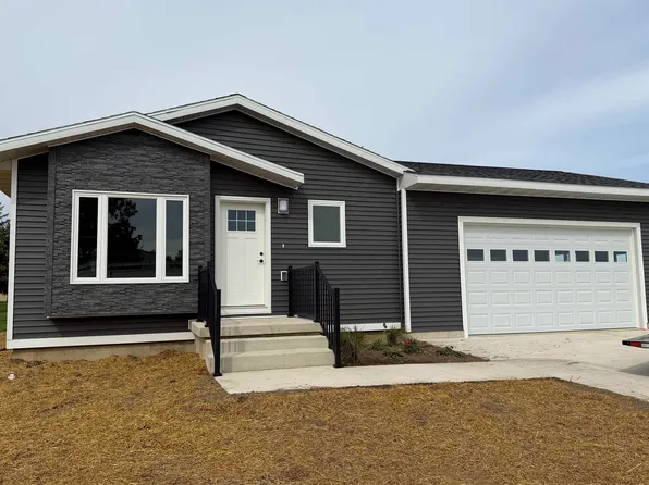 103 3rd St NW, Ossian, IA 52161
