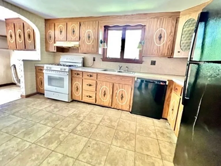 35 Prospect St #1 — Photo 3