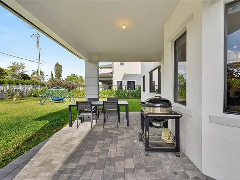8267 SW 120th Ter — Photo 44