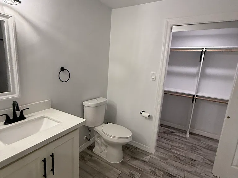 1050 W Rosewood Dr — Photo 18