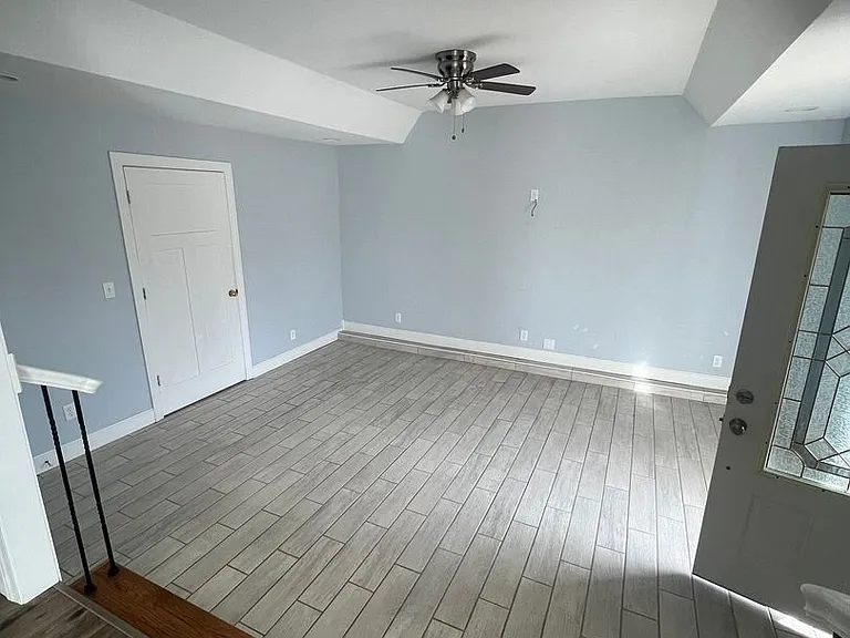 804 N Oak St — Photo 4