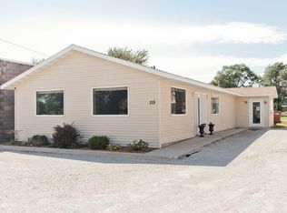 115 S Main Ave, Alburnett, IA 52202