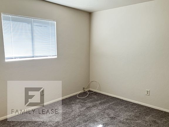 5th image of 4051 E Bellevue St