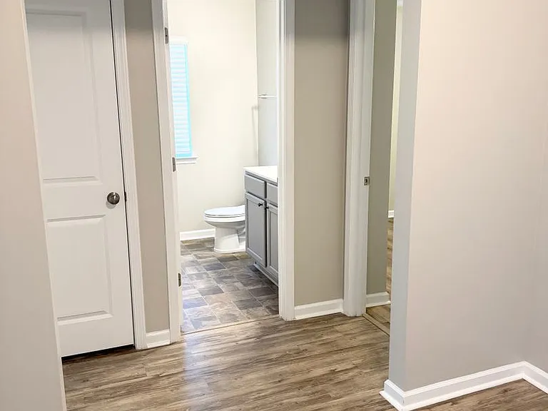3713 Park Pointe Ave — Photo 7
