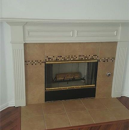 3rd image of 7581 Juliet Ln
