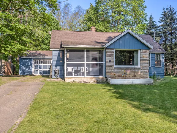 783 Stuart Lake Rd, Marshall, MI 49068