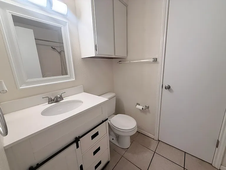 600 Country Aire Dr — Photo 8