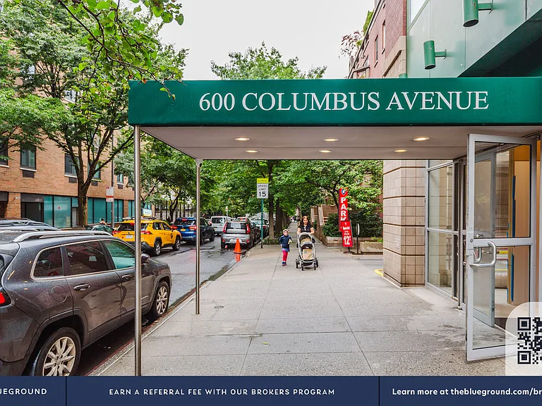 600 Columbus Ave #3L — Photo 19