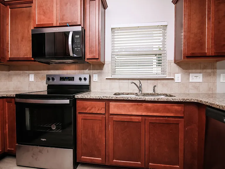 3605 Morman Springs Ln — Photo 8