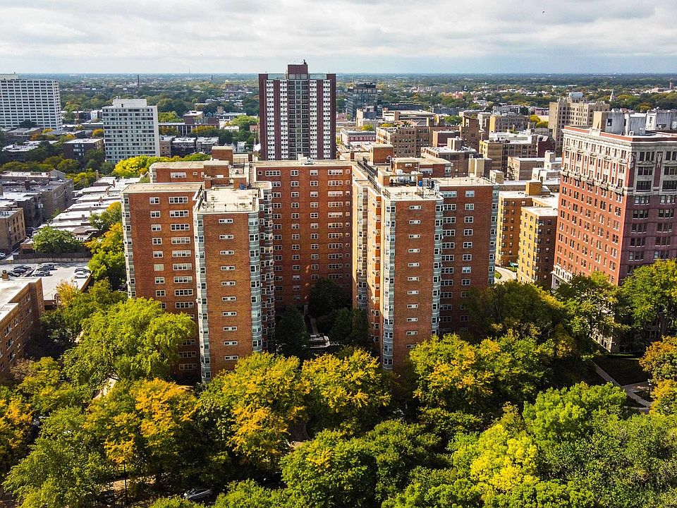 1st image of 4980 N Marine Dr APT 1231
