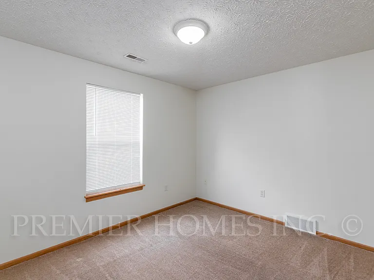 76 Meadow Wood Dr #A — Photo 10
