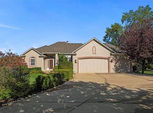 15054 S Turnberry St, Olathe, KS 66061