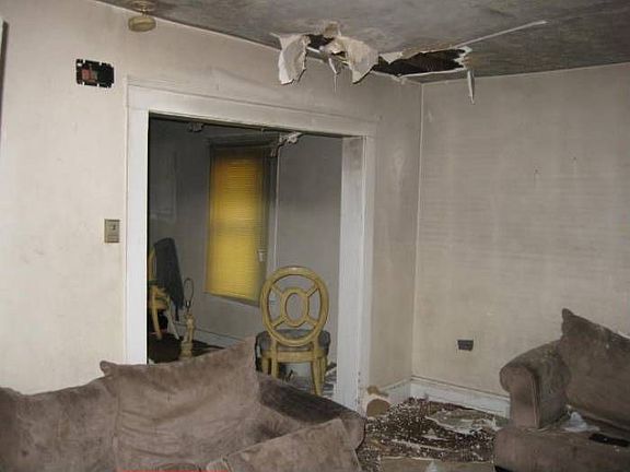 2nd image of 1386 E 92nd St