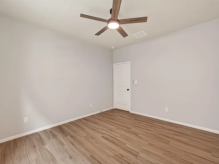 24015 Purple Clover Ln — Photo 30