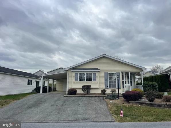 53 Westview Ter, Womelsdorf, PA 19567