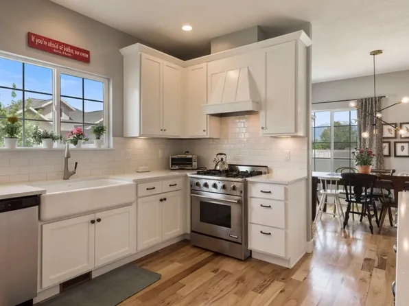 10347 S Silver Moon Pl, South Jordan, UT 84095