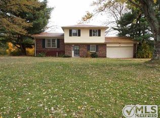 1910 Preston St, Radcliff, KY 40160