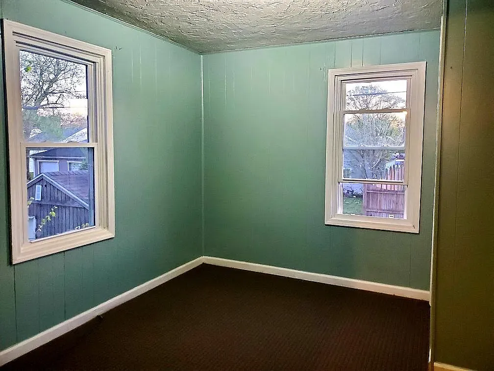 2231 Chase St — Photo 4