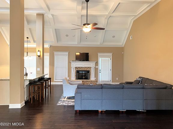 4th image of 1022 Marion Oaks Ct