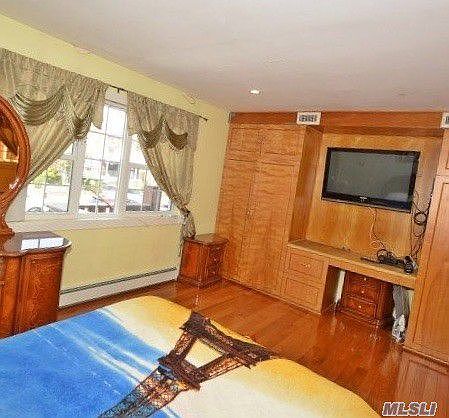 5th image of 3037 79th St