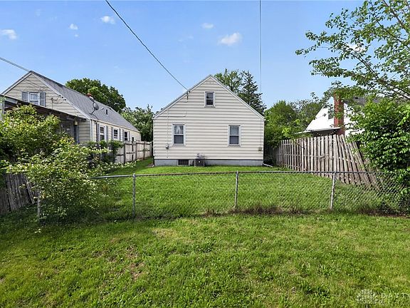 2nd image of 419 Haskins Ave