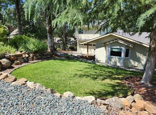 14294 Knobcone Dr, Penn Valley, CA 95946