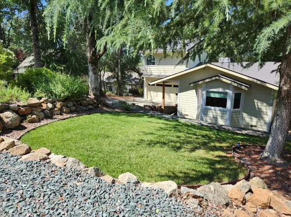 14294 Knobcone Dr, Penn Valley, CA 95946