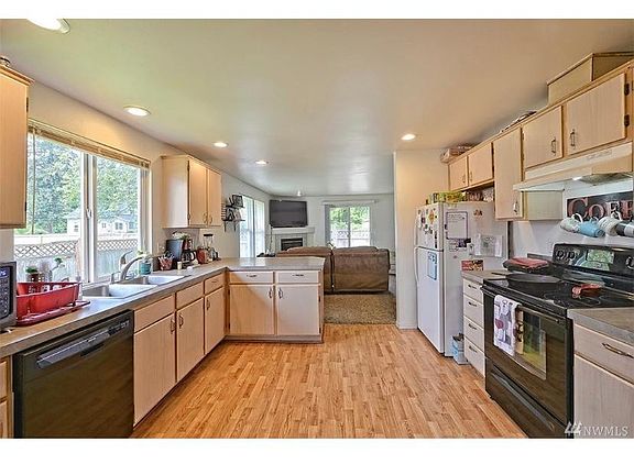 2nd image of 4525 120th St NE #A