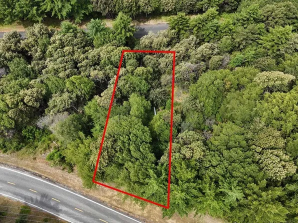 7239 Shelter Cove Rd, Whitethorn, CA 95589
