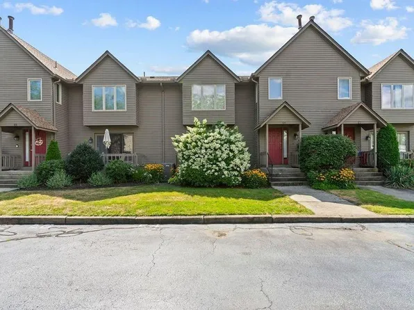 200 Mayfield Ave APT E4, Cranston, RI 02920