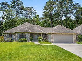 243 Autumn Woods Dr, Covington, LA 70433