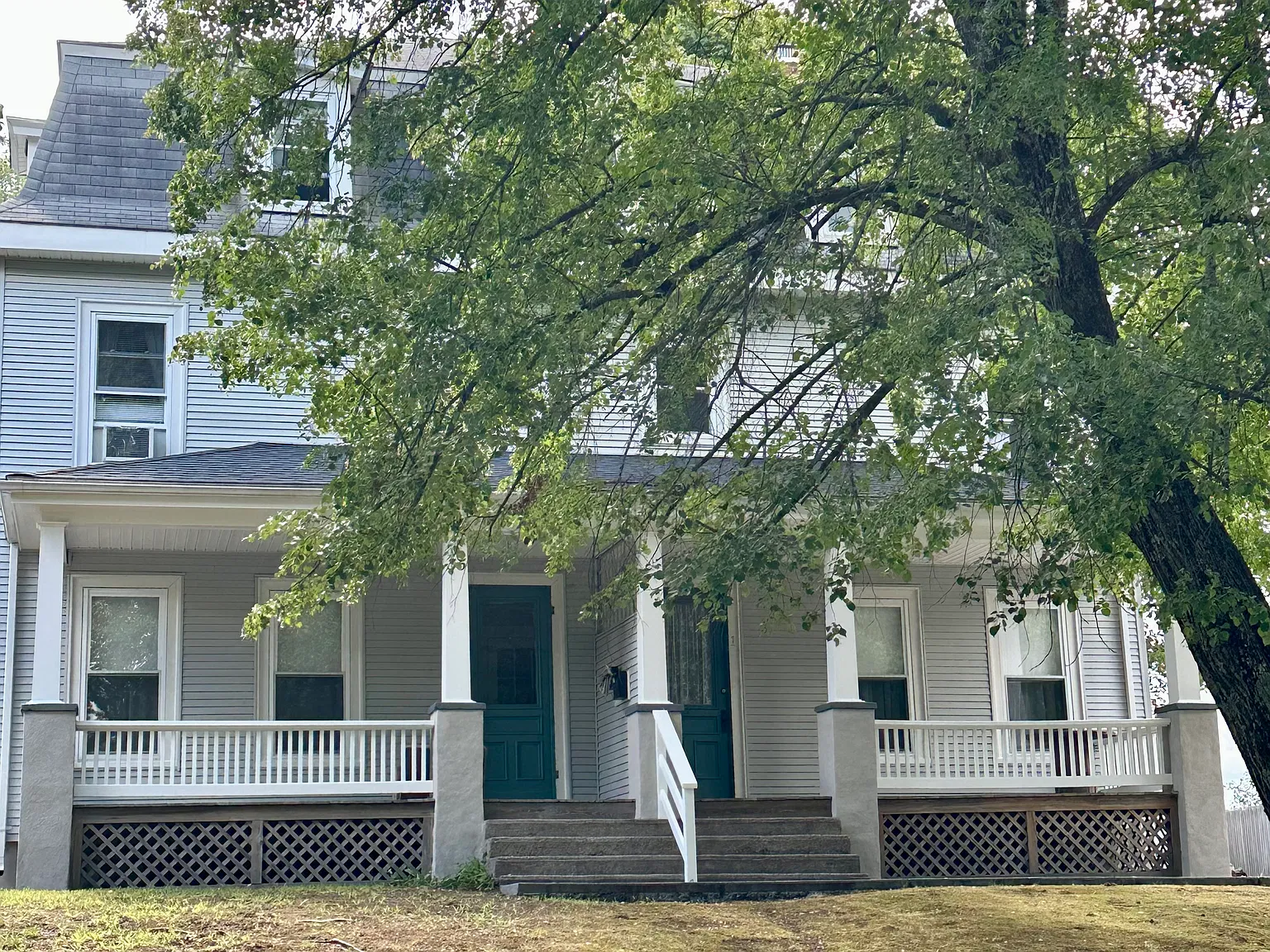 3 bed, 1200 sqft, $3,250 — Photo 1