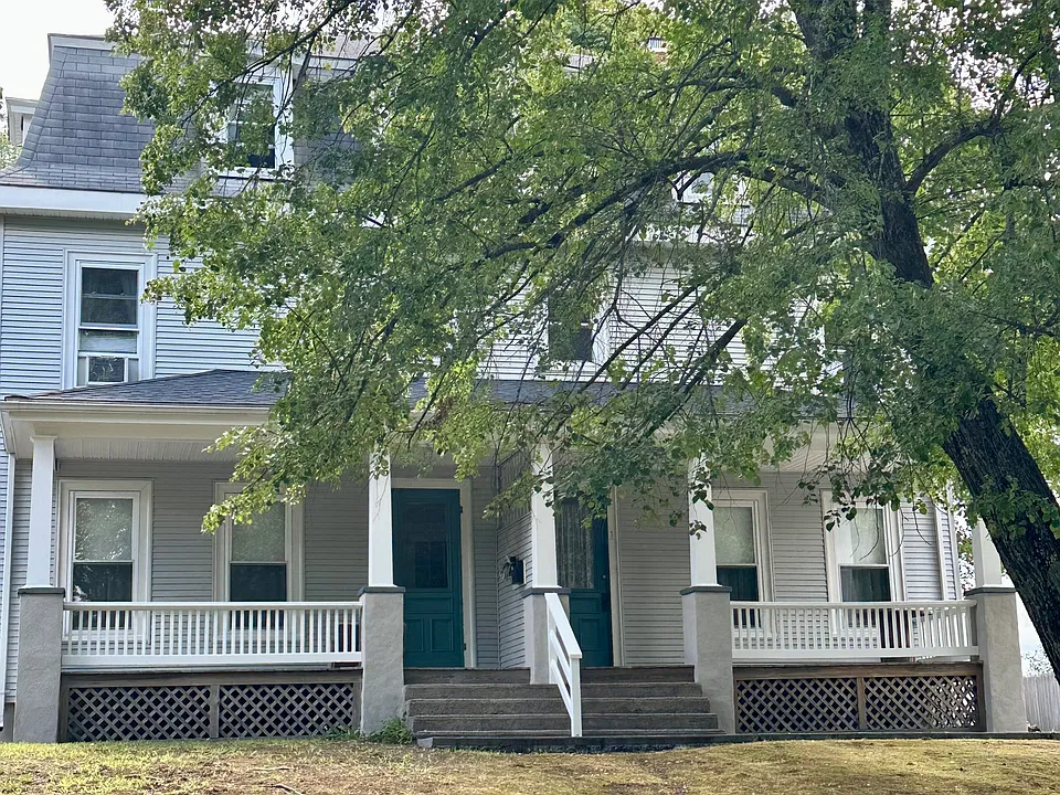 35 Brook St