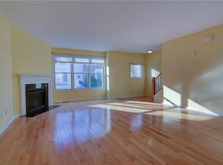 1489 Huntington Ln, Cleveland Heights, OH 44118