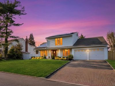 40 Hitching Post Lane, Glen Cove, NY, 11542