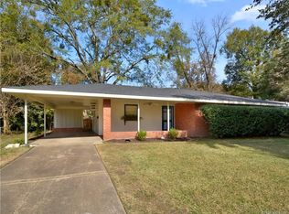 806 Lark Ave, Shreveport, LA 71105