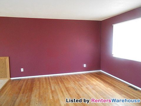 3rd image of 11821 Brookmont Dr
