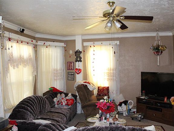 4th image of 26 Duane Ave
