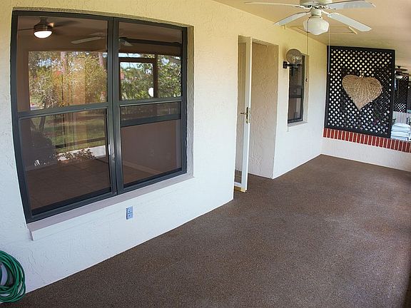 Large screened lanai